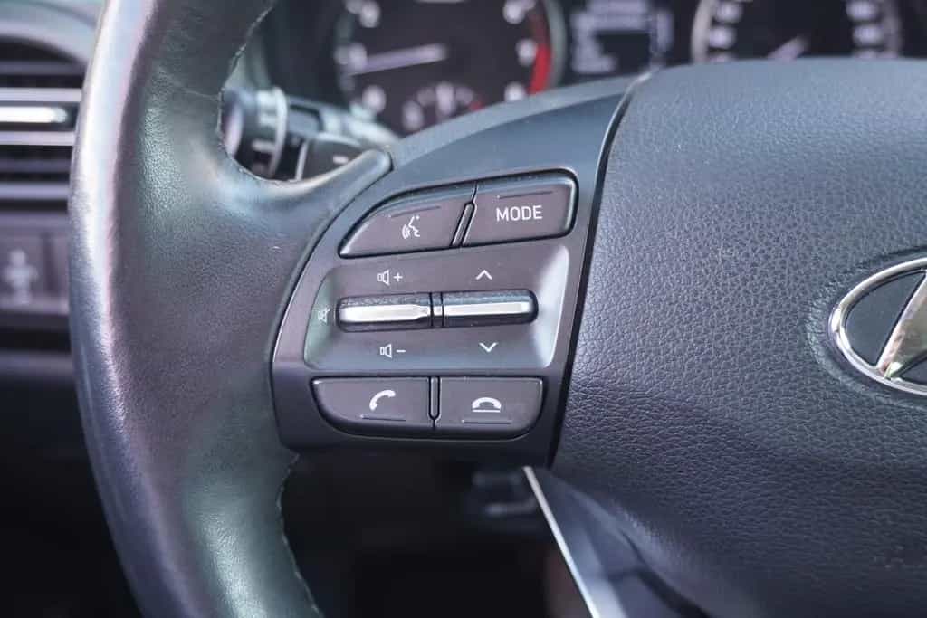 Hyundai i30 1.5 Mild-Hybrid Kamera Tempomat Sitzheizung 10/2021-photo-15