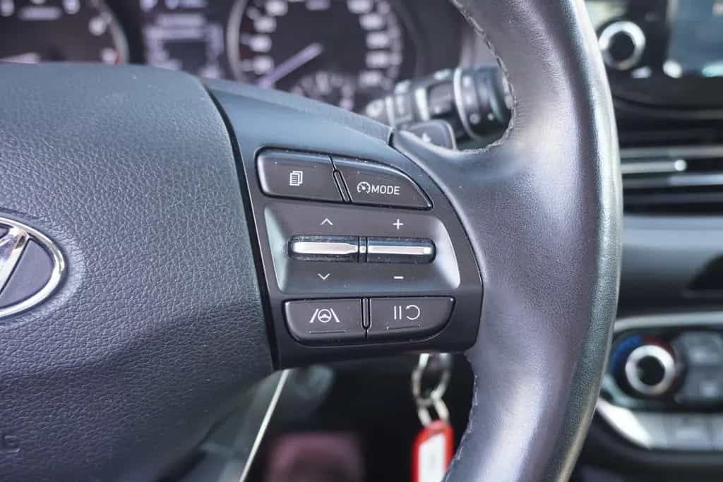 Hyundai i30 1.5 Mild-Hybrid Kamera Tempomat Sitzheizung 10/2021-photo-16