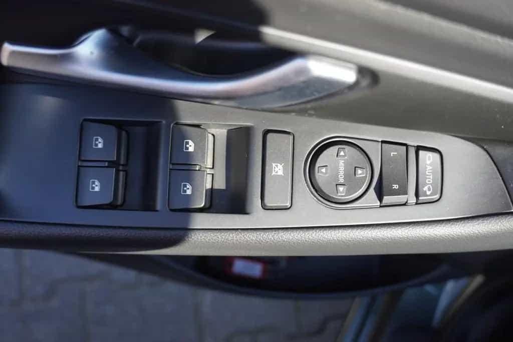 Hyundai i30 1.5 Mild-Hybrid Kamera Tempomat Sitzheizung 10/2021-photo-28