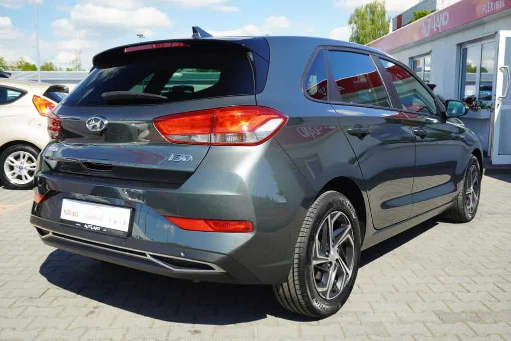 Hyundai i30 1.5 Mild-Hybrid Kamera Tempomat Sitzheizung 10/2021-photo-5