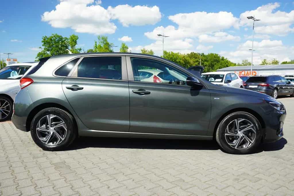Hyundai i30 1.5 Mild-Hybrid Kamera Tempomat Sitzheizung 10/2021-photo-6