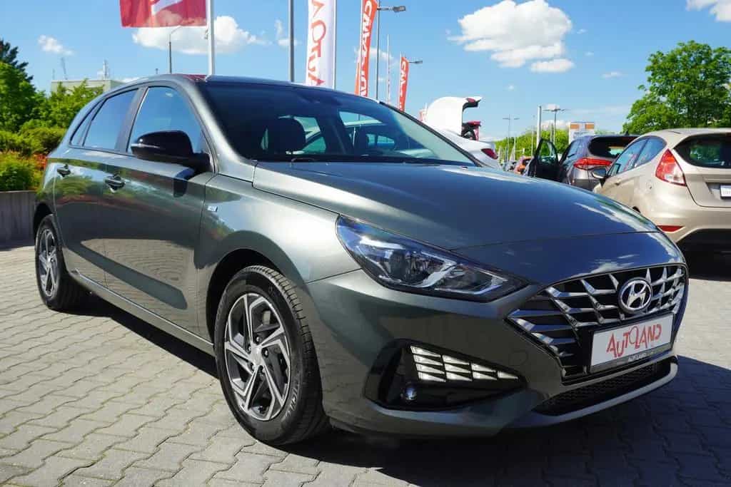 Hyundai i30 1.5 Mild-Hybrid Kamera Tempomat Sitzheizung 10/2021-photo-7