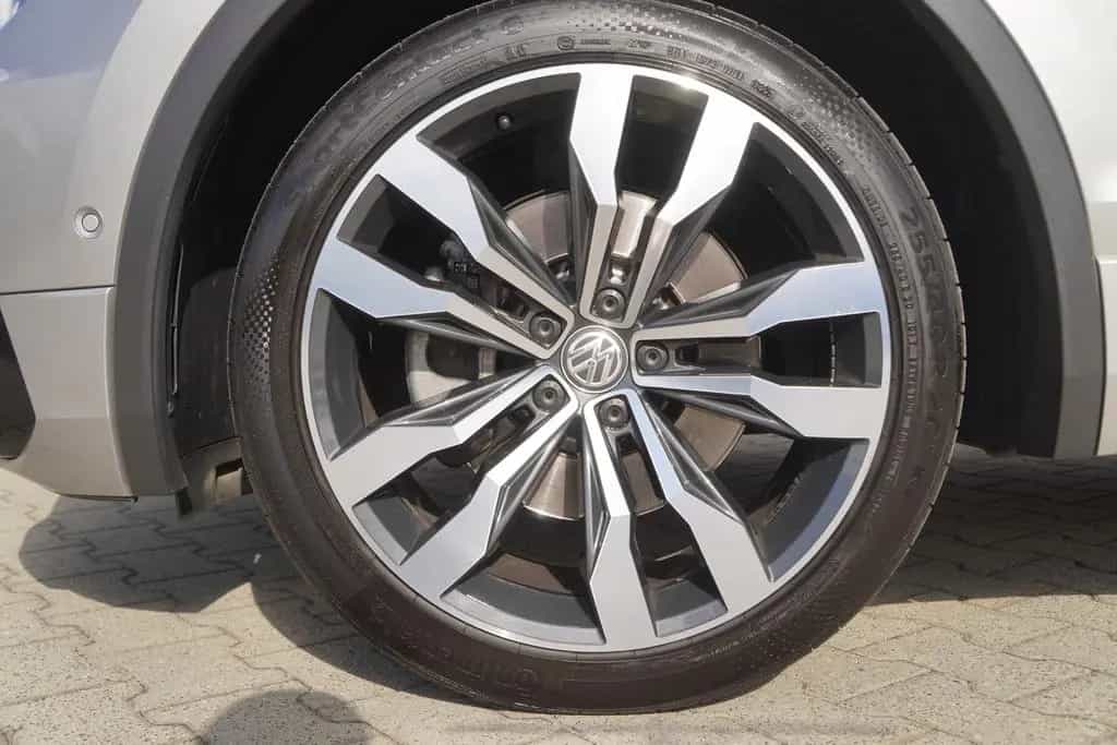 Volkswagen Tiguan 2.0 TSI DSG 4Motion R-Line ACC 360° AHK 08/2019-photo-10