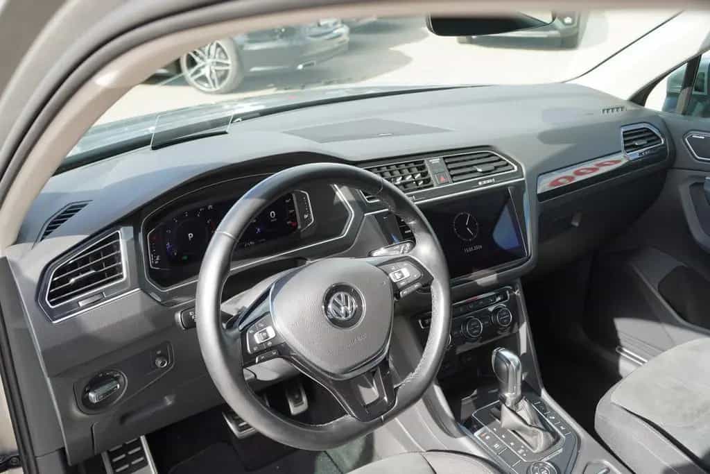 Volkswagen Tiguan 2.0 TSI DSG 4Motion R-Line ACC 360° AHK 08/2019-photo-11
