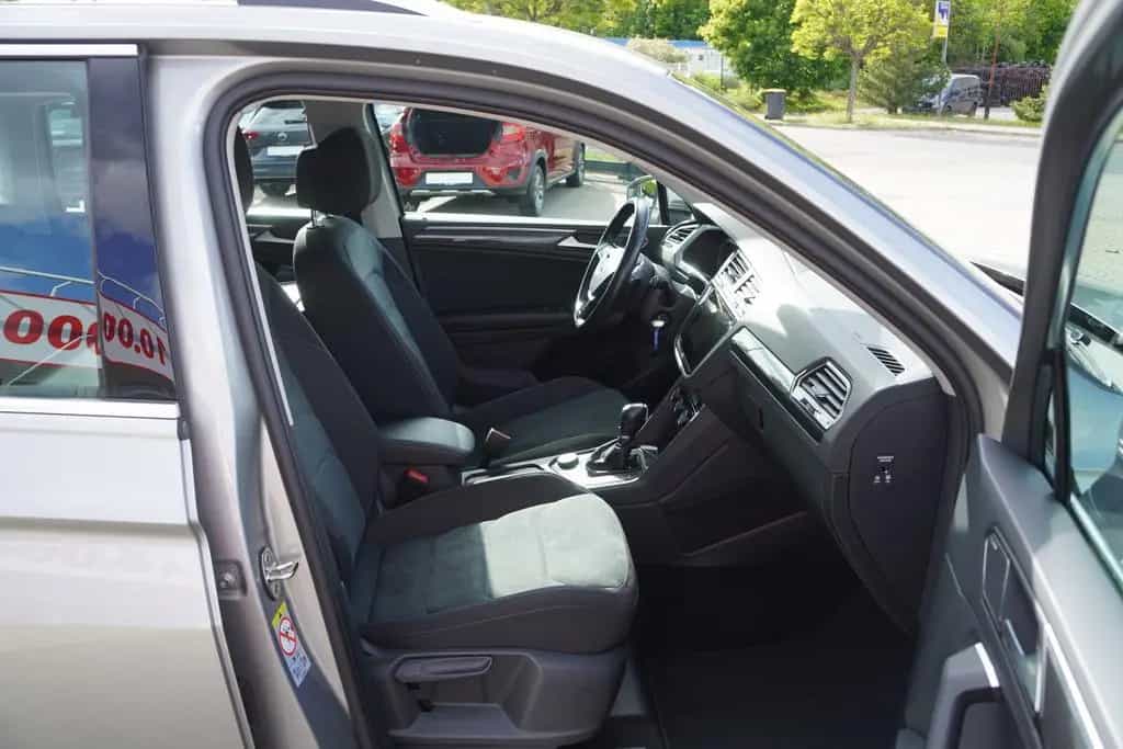 Volkswagen Tiguan 2.0 TSI DSG 4Motion R-Line ACC 360° AHK 08/2019-photo-33