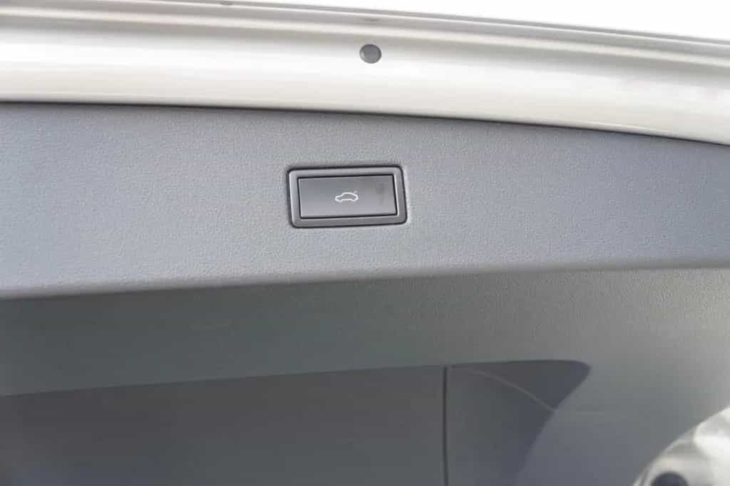 Volkswagen Tiguan 2.0 TSI DSG 4Motion R-Line ACC 360° AHK 08/2019-photo-36