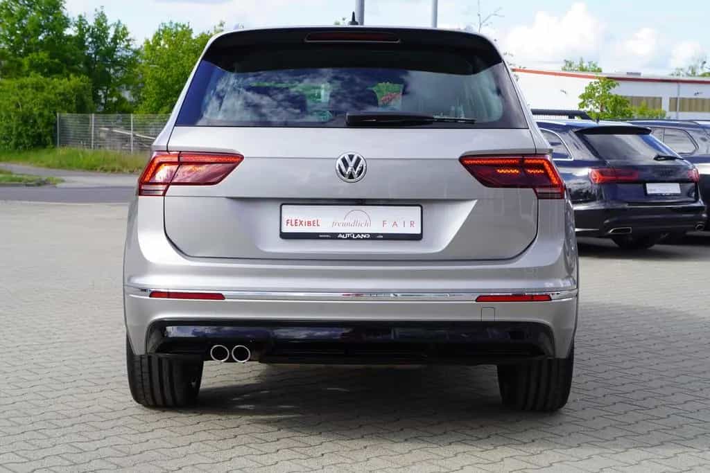 Volkswagen Tiguan 2.0 TSI DSG 4Motion R-Line ACC 360° AHK 08/2019-photo-4
