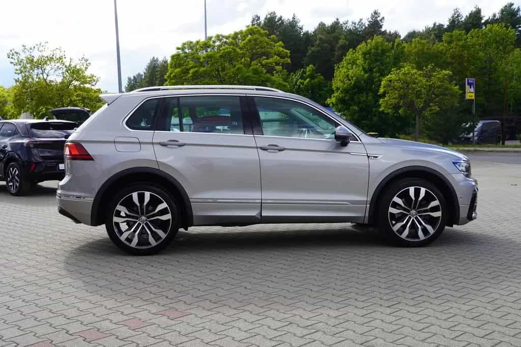 Volkswagen Tiguan 2.0 TSI DSG 4Motion R-Line ACC 360° AHK 08/2019-photo-6