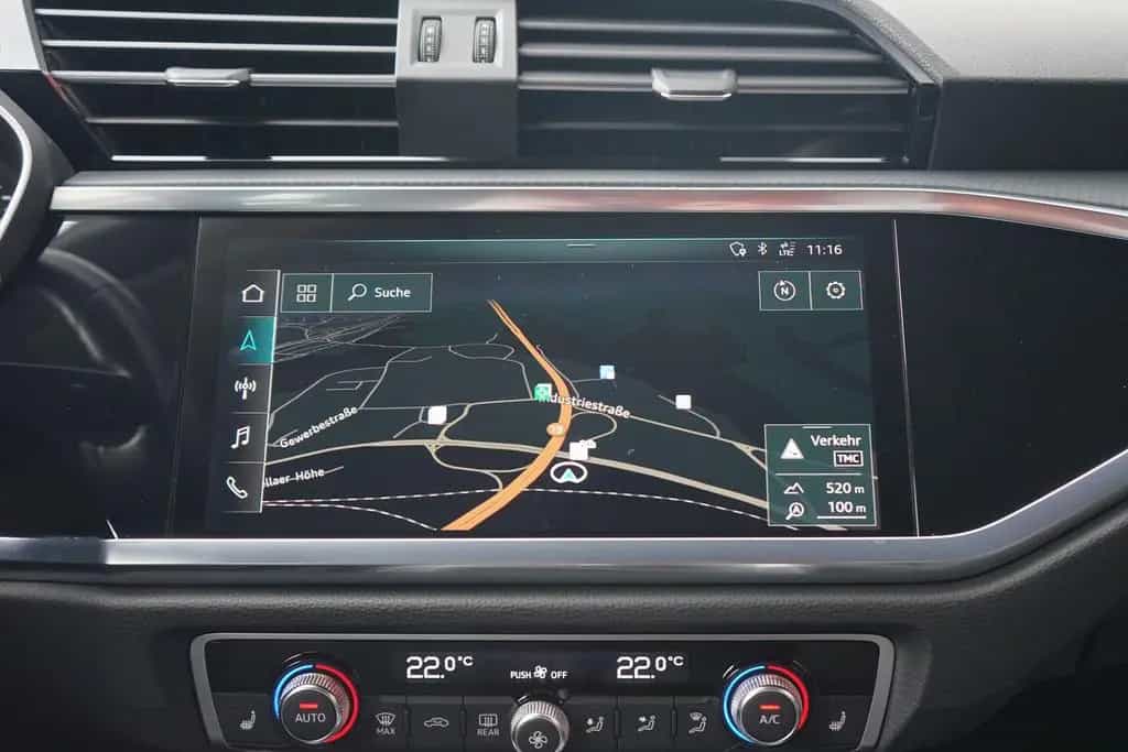 Audi Q3 35 TFSI S-tronic advanced LED Navi DAB AHK 01/2019-photo-11
