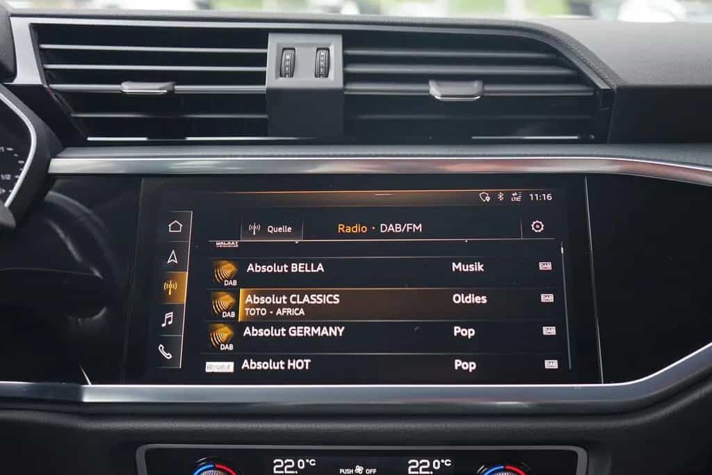 Audi Q3 35 TFSI S-tronic advanced LED Navi DAB AHK 01/2019-photo-12