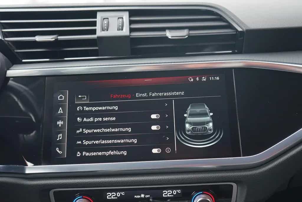 Audi Q3 35 TFSI S-tronic advanced LED Navi DAB AHK 01/2019-photo-14
