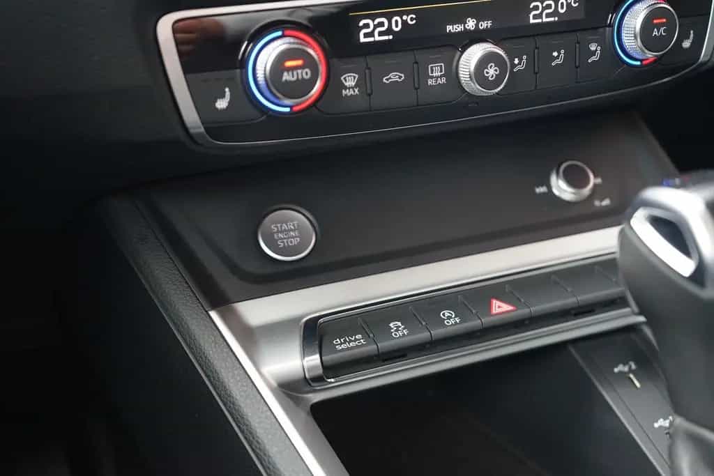 Audi Q3 35 TFSI S-tronic advanced LED Navi DAB AHK 01/2019-photo-17