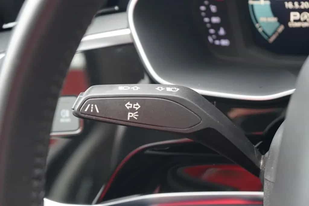 Audi Q3 35 TFSI S-tronic advanced LED Navi DAB AHK 01/2019-photo-27