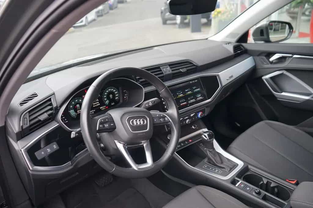 Audi Q3 35 TFSI S-tronic advanced LED Navi DAB AHK 01/2019-photo-8