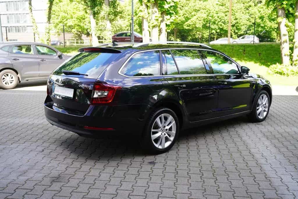Skoda Octavia Combi 1.5 TSI Style DSG LED AHK Navi PDC 03/2018-photo-5