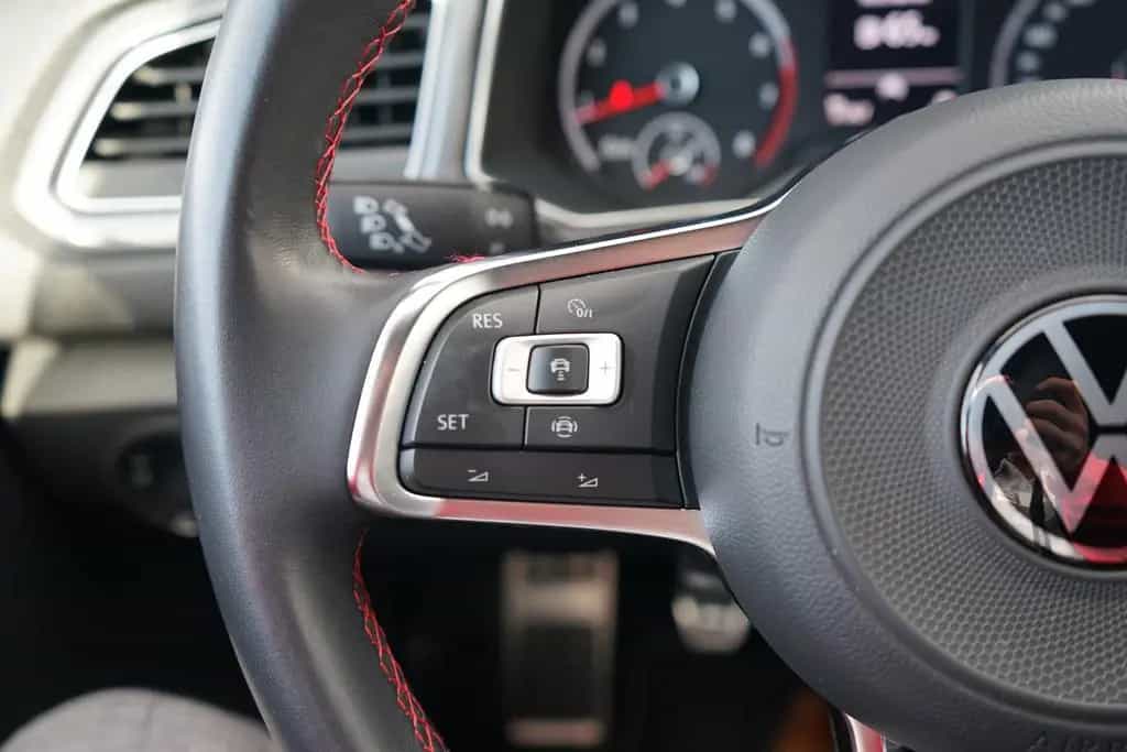 Volkswagen T-Roc 1.5 TSI R-Line LED ACC Kamera Sitzheizung 12/2021-photo-22