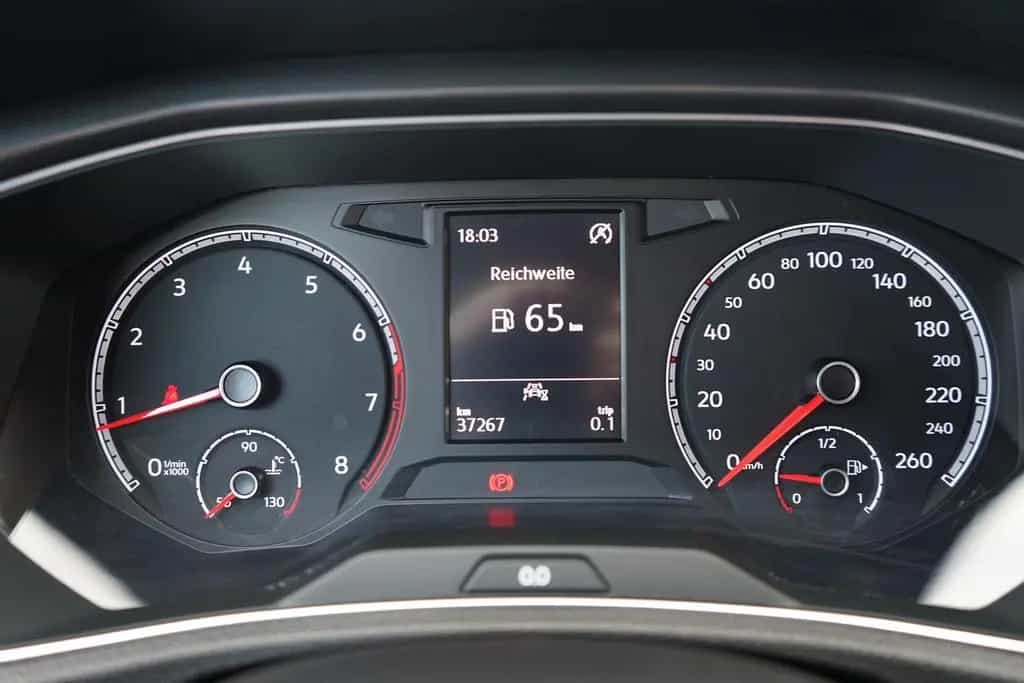 Volkswagen T-Roc 1.5 TSI R-Line LED ACC Kamera Sitzheizung 12/2021-photo-24