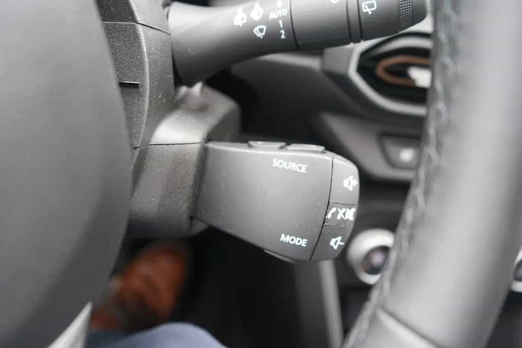 Dacia Jogger 1.0 TCE Extreme LED Navi Sitzheizung 08/2023-photo-23