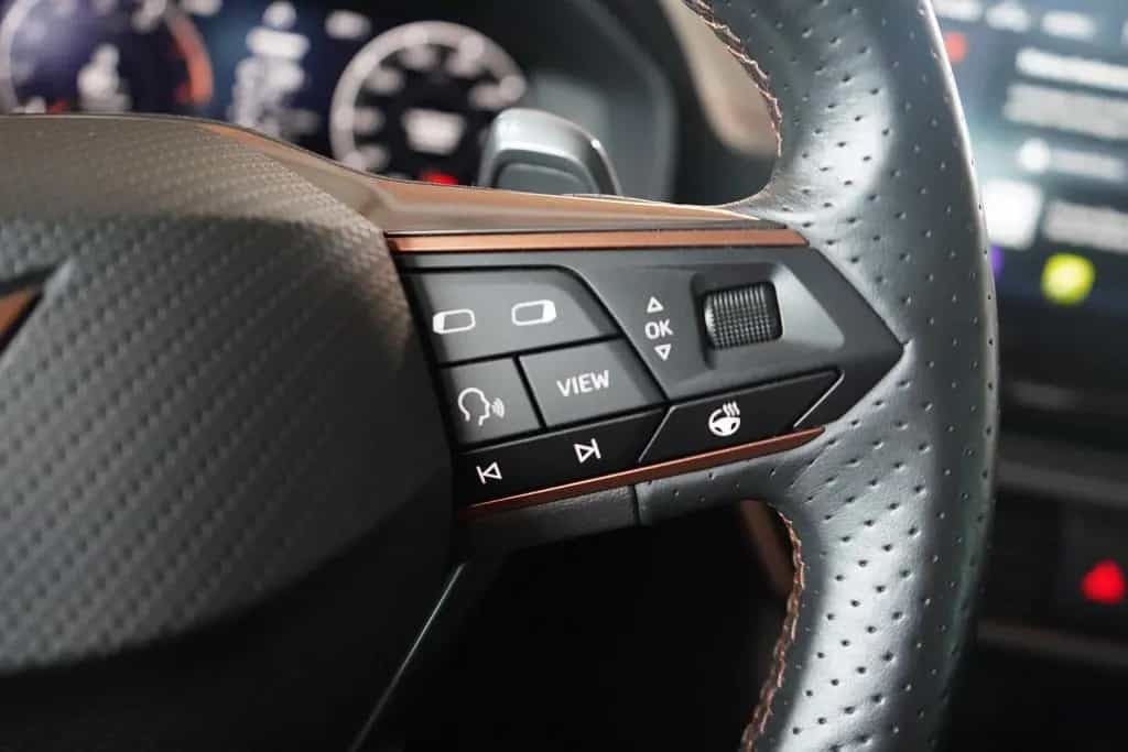 Cupra Formentor 1.5 TSI LED Android Apple Kamera ACC 10/2022-photo-20
