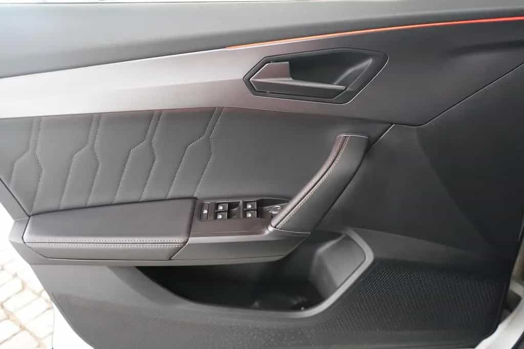 Cupra Formentor 1.5 TSI LED Android Apple Kamera ACC 10/2022-photo-25