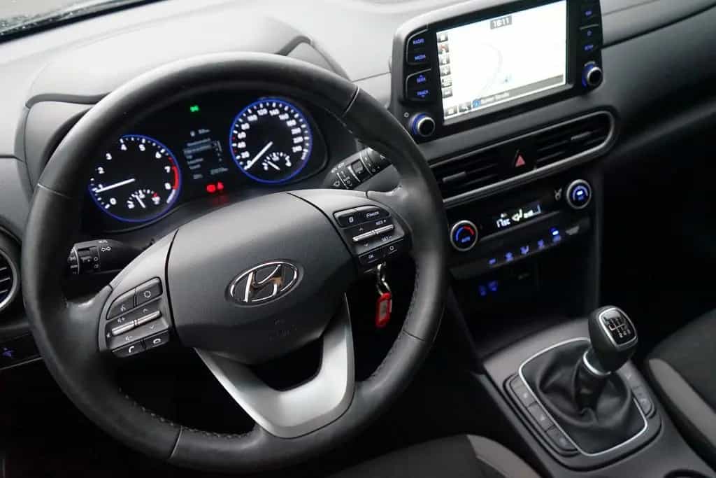 Hyundai KONA 1.0 T-GDI Kamera Navi DAB Klima 09/2020-photo-10