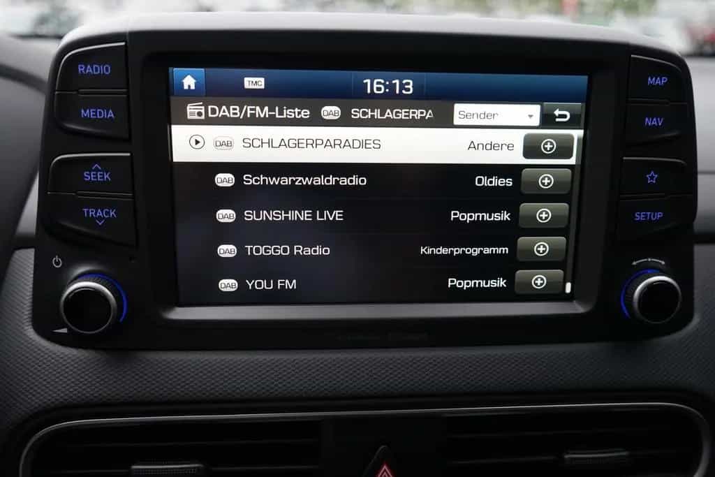 Hyundai KONA 1.0 T-GDI Kamera Navi DAB Klima 09/2020-photo-13