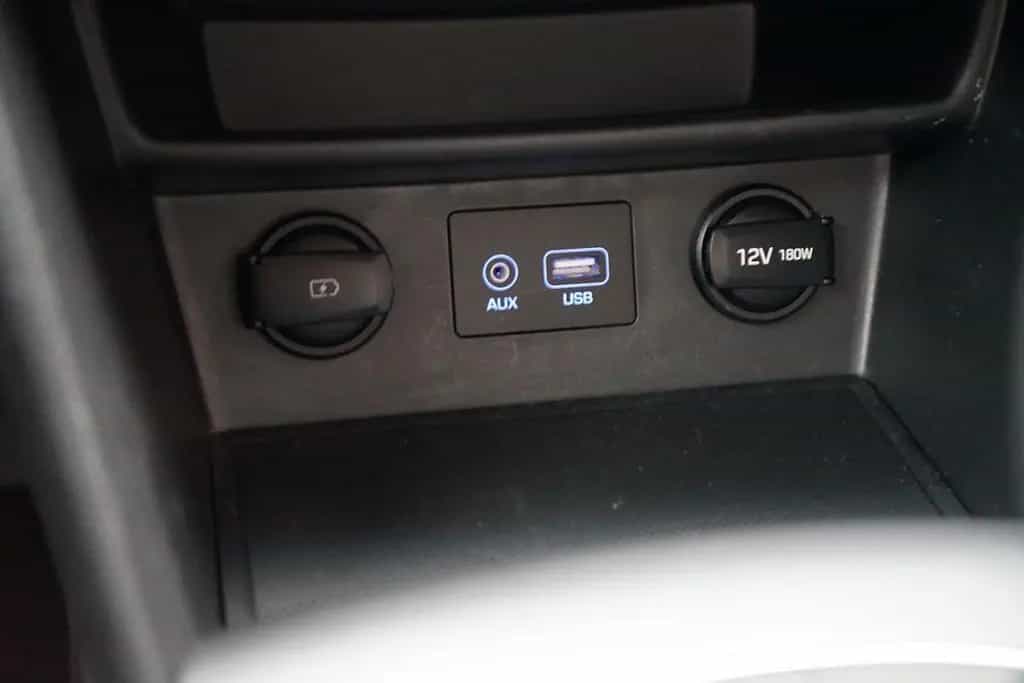 Hyundai KONA 1.0 T-GDI Kamera Navi DAB Klima 09/2020-photo-18