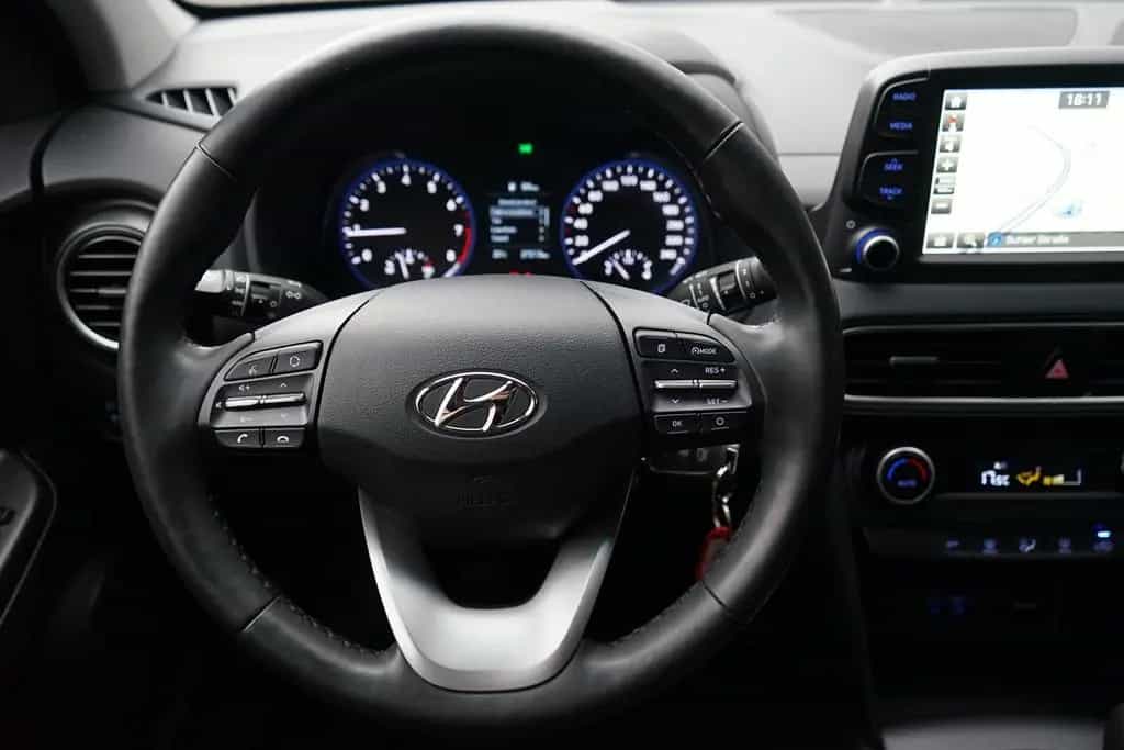 Hyundai KONA 1.0 T-GDI Kamera Navi DAB Klima 09/2020-photo-22