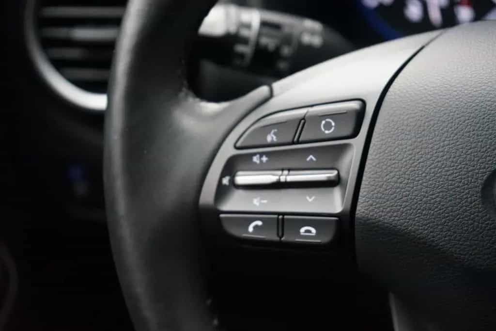 Hyundai KONA 1.0 T-GDI Kamera Navi DAB Klima 09/2020-photo-23