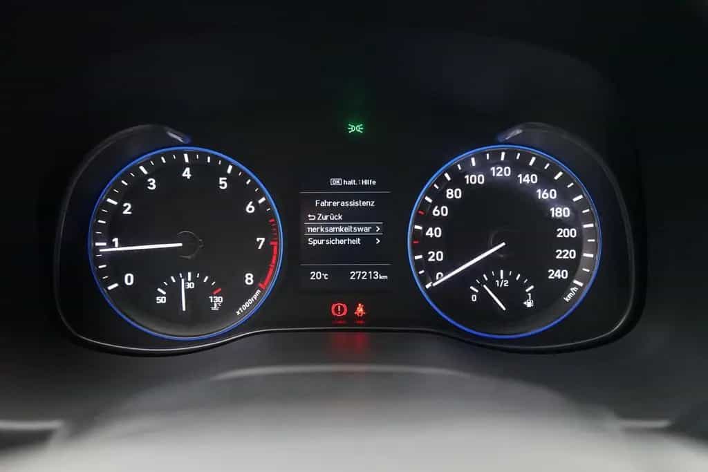 Hyundai KONA 1.0 T-GDI Kamera Navi DAB Klima 09/2020-photo-28