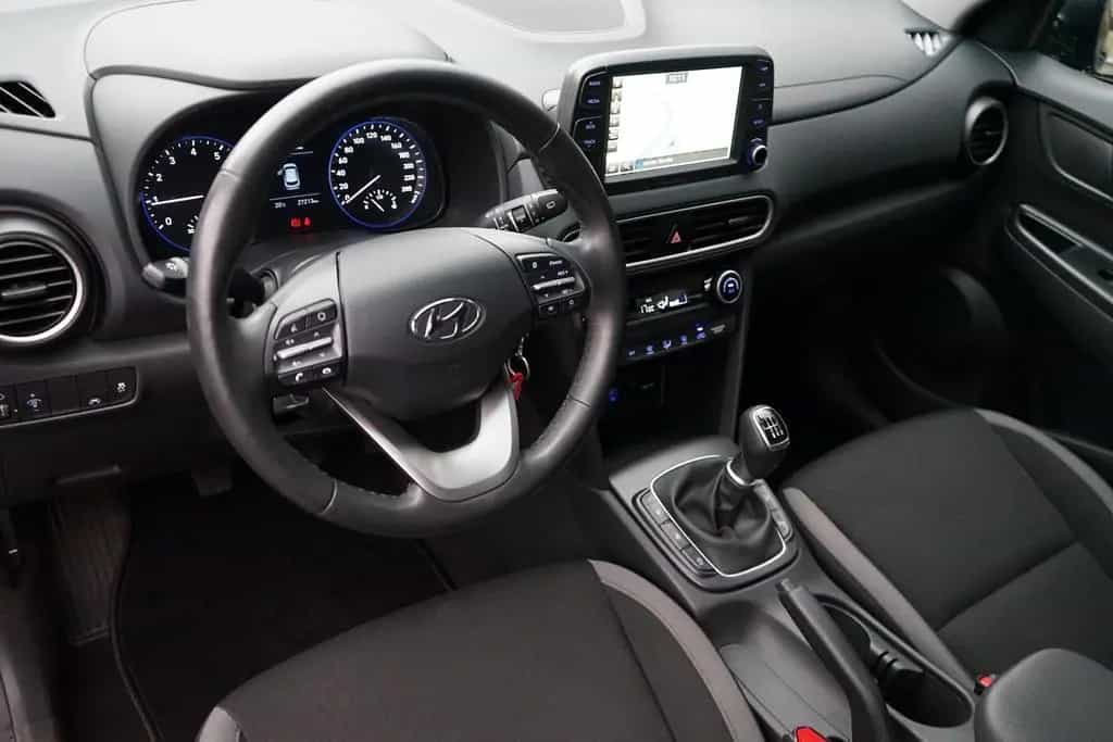 Hyundai KONA 1.0 T-GDI Kamera Navi DAB Klima 09/2020-photo-8