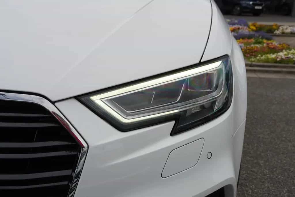Audi A3 Sportback 1.5 TFSI S-Line LED Navi Tempomat 11/2018-photo-39