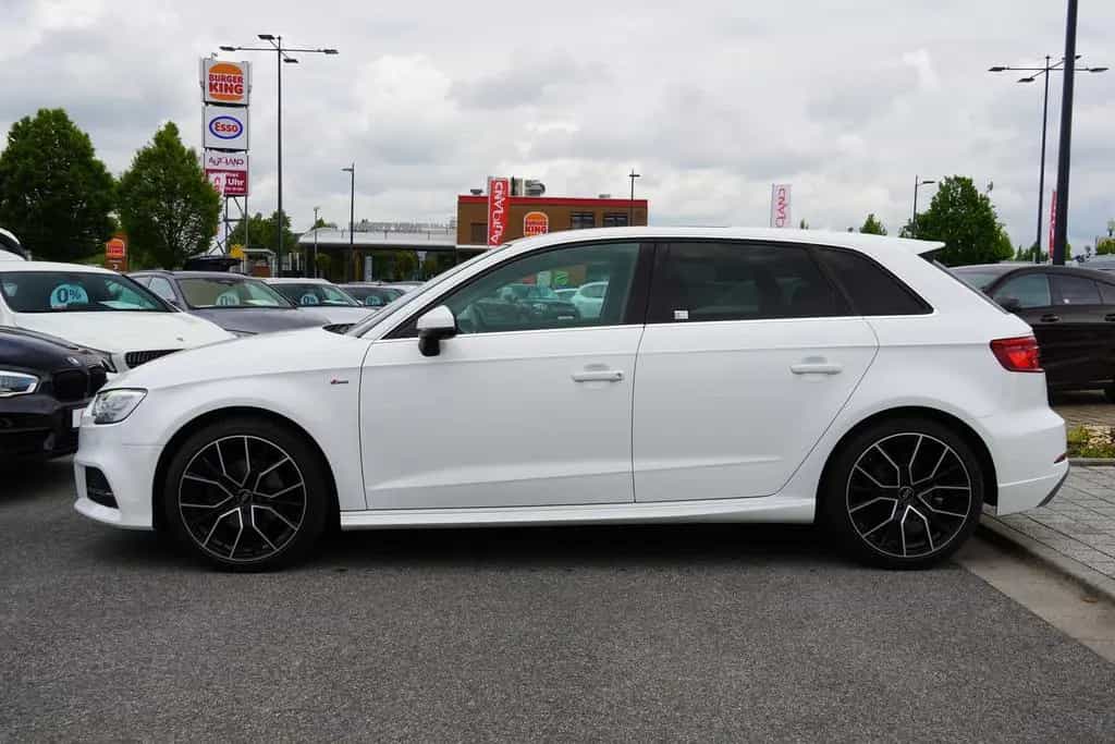 Audi A3 Sportback 1.5 TFSI S-Line LED Navi Tempomat 11/2018-photo-5