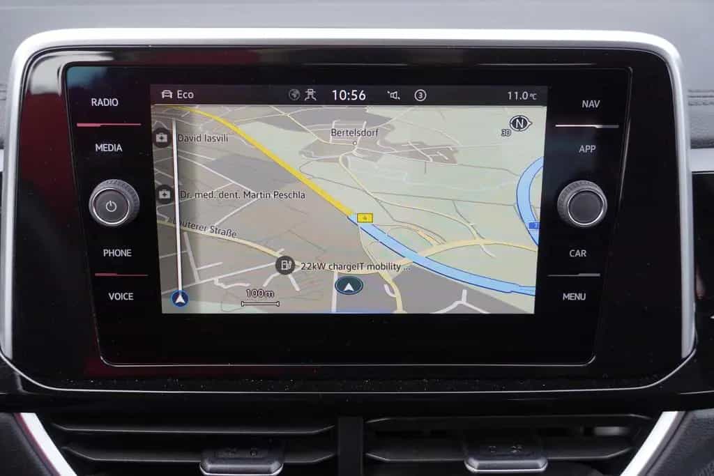 Volkswagen T-Roc 1.5 TSI DSG R-Line LED Navi ACC Keyless-Go 10/2022-photo-11