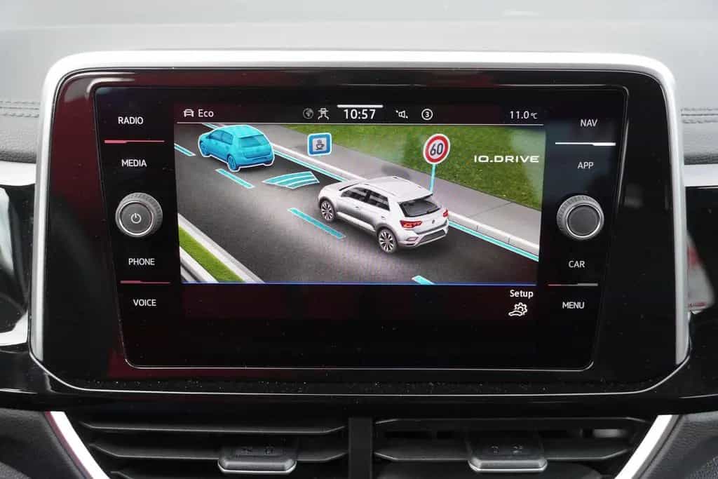 Volkswagen T-Roc 1.5 TSI DSG R-Line LED Navi ACC Keyless-Go 10/2022-photo-14
