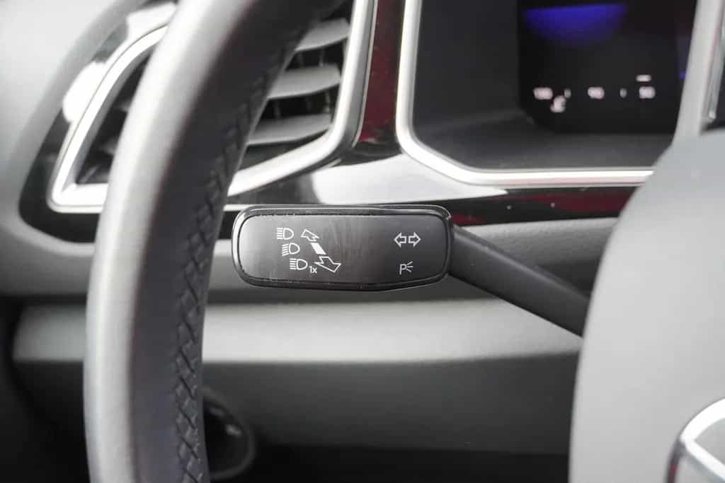 Volkswagen T-Roc 1.5 TSI DSG R-Line LED Navi ACC Keyless-Go 10/2022-photo-24