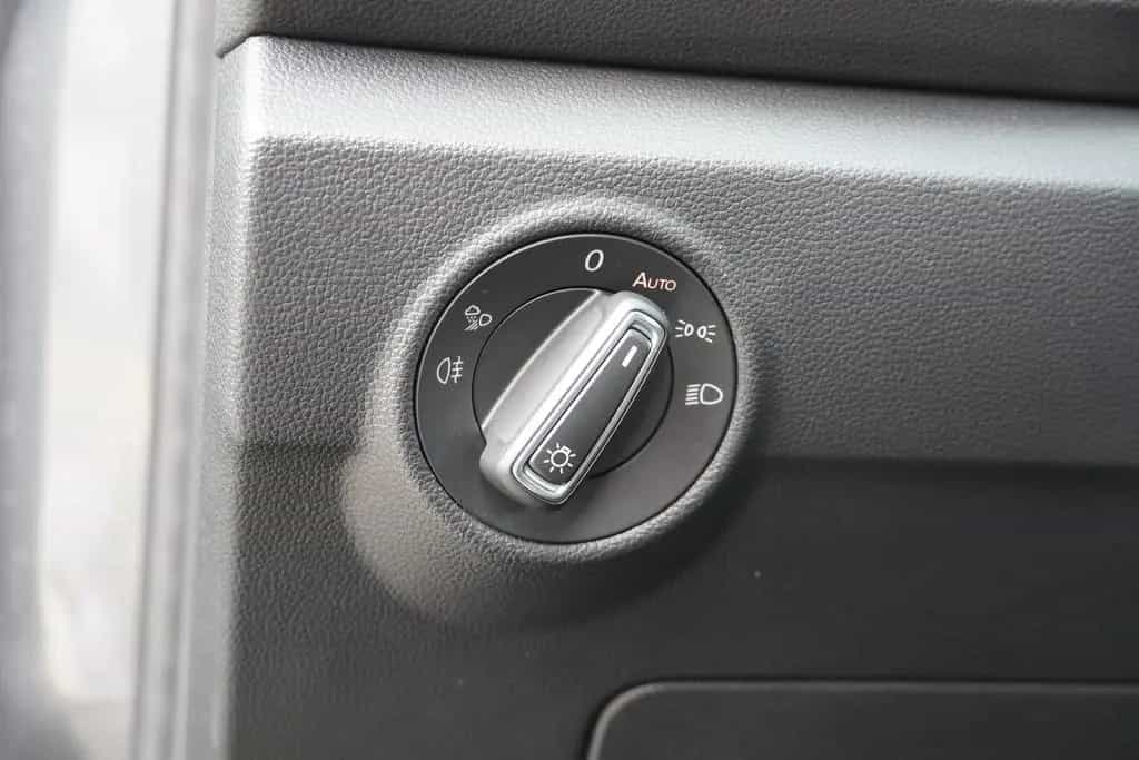 Volkswagen T-Roc 1.5 TSI DSG R-Line LED Navi ACC Keyless-Go 10/2022-photo-27