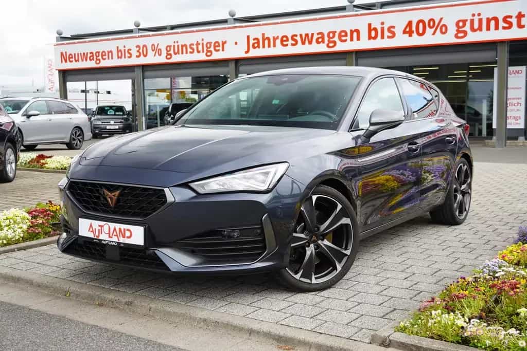 Cupra Leon 2.0 TSI 221 kW VZ Kamera LED Navi PDC ACC 06/2024-photo-1