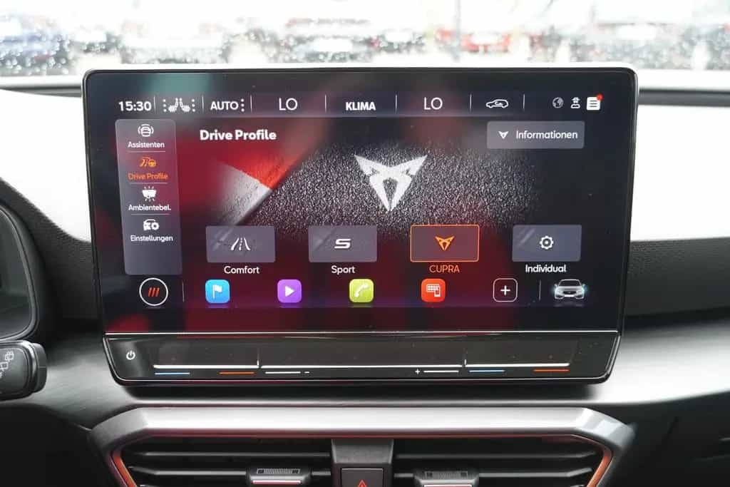 Cupra Leon 2.0 TSI 221 kW VZ Kamera LED Navi PDC ACC 06/2024-photo-16