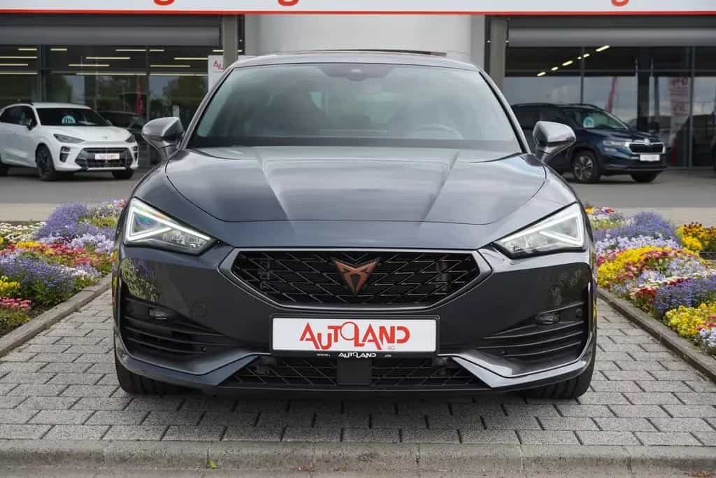 Cupra Leon 2.0 TSI 221 kW VZ Kamera LED Navi PDC ACC 06/2024-photo-2