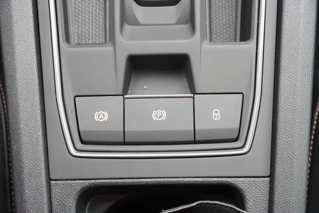 Cupra Leon 2.0 TSI 221 kW VZ Kamera LED Navi PDC ACC 06/2024-photo-21