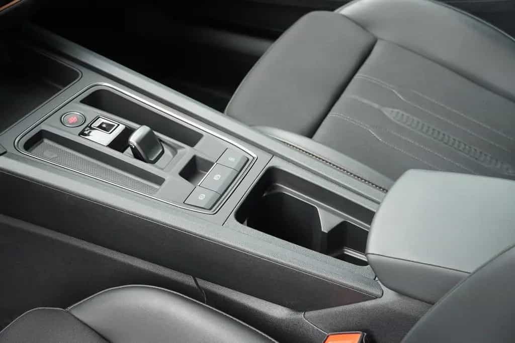Cupra Leon 2.0 TSI 221 kW VZ Kamera LED Navi PDC ACC 06/2024-photo-22