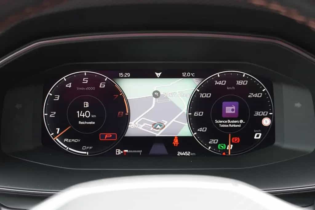 Cupra Leon 2.0 TSI 221 kW VZ Kamera LED Navi PDC ACC 06/2024-photo-30
