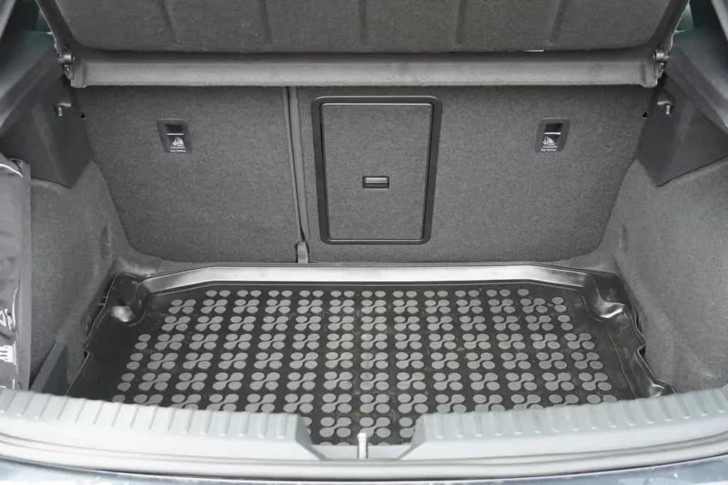 Cupra Leon 2.0 TSI 221 kW VZ Kamera LED Navi PDC ACC 06/2024-photo-38