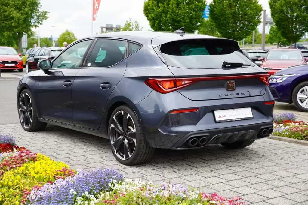 Cupra Leon 2.0 TSI 221 kW VZ Kamera LED Navi PDC ACC 06/2024-photo-6