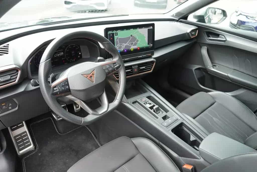 Cupra Leon 2.0 TSI 221 kW VZ Kamera LED Navi PDC ACC 06/2024-photo-9