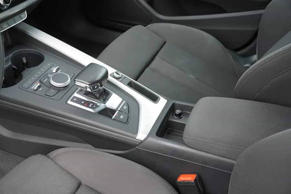Audi A4 Avant 1.4 TFSI sport Tempomat Navi Keyless-Go 05/2018-photo-19