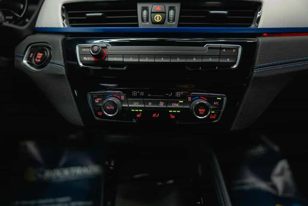 BMW X2 sDrive 18i M Sport Automatik *Alcantara*LED* 06/2019-photo-28