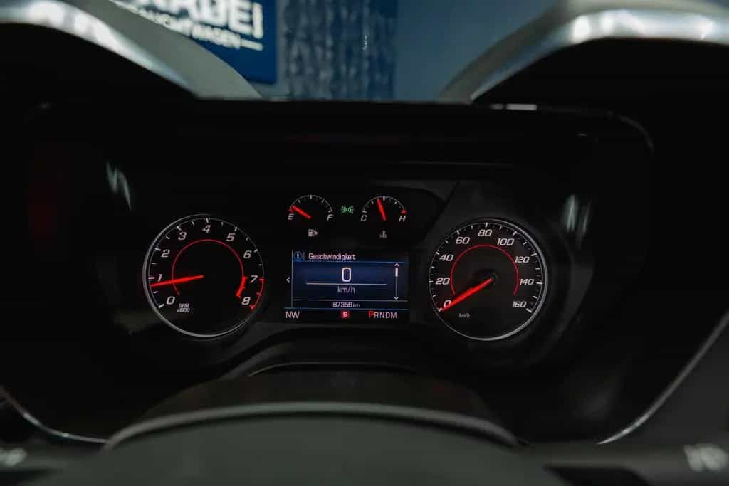 Chevrolet Camaro 2.0 Turbo Cabrio ZL1 Package *CarPlay*LED 04/2020-photo-32