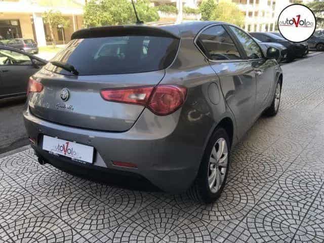 Alfa Romeo Giulietta ALFA ROMEO Giulietta 1.6 JTDm-2 105 CV Distincti 07/2015-photo-2